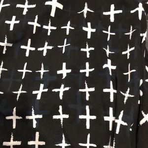 LuLaRUE Perfect And classic T’S